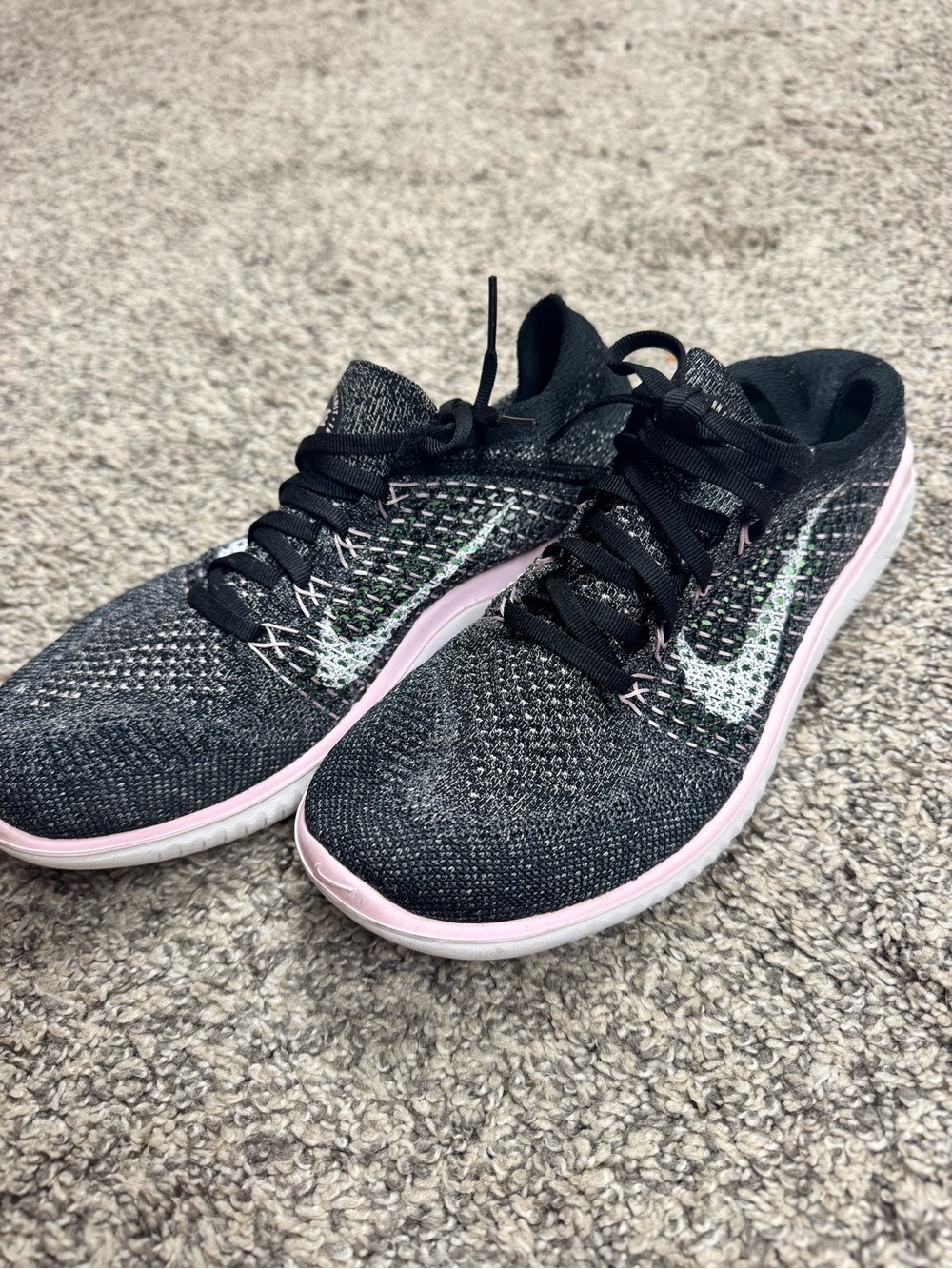 Nike Women's Black Knit Running Shoes with Pink Trim